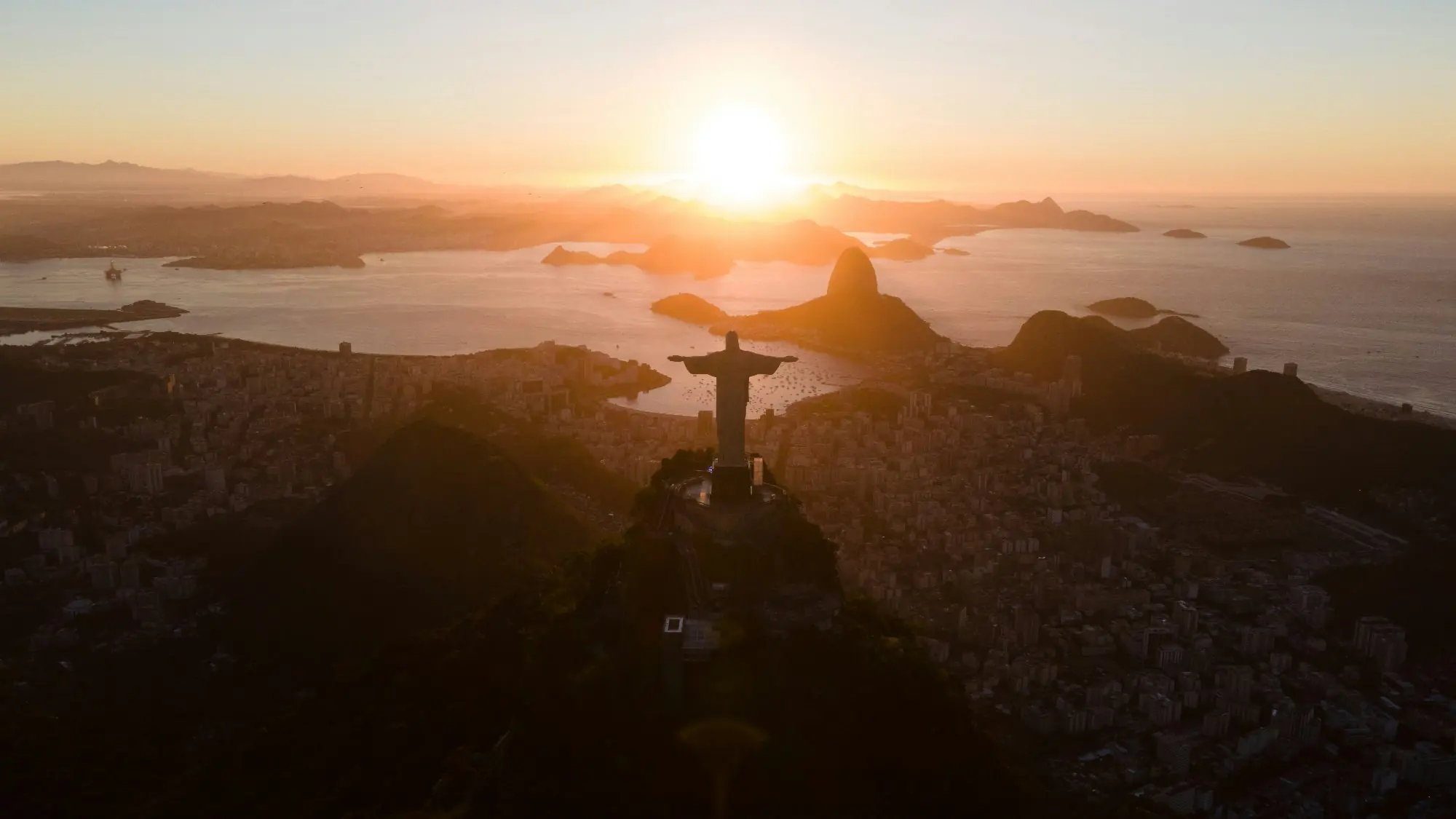 Rio de Janeiro at sunset, the warmth that inspires i Live